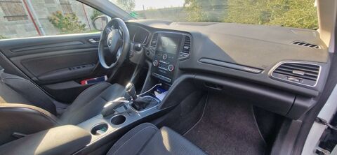 Renault megane iv M&eacute;gane IV Berline Blue dCi 115 Ze