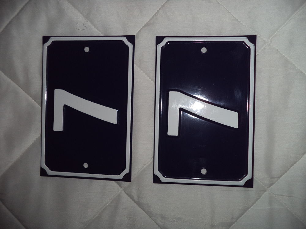 2 Plaques de rue n&deg; 7 neuve Bricolage