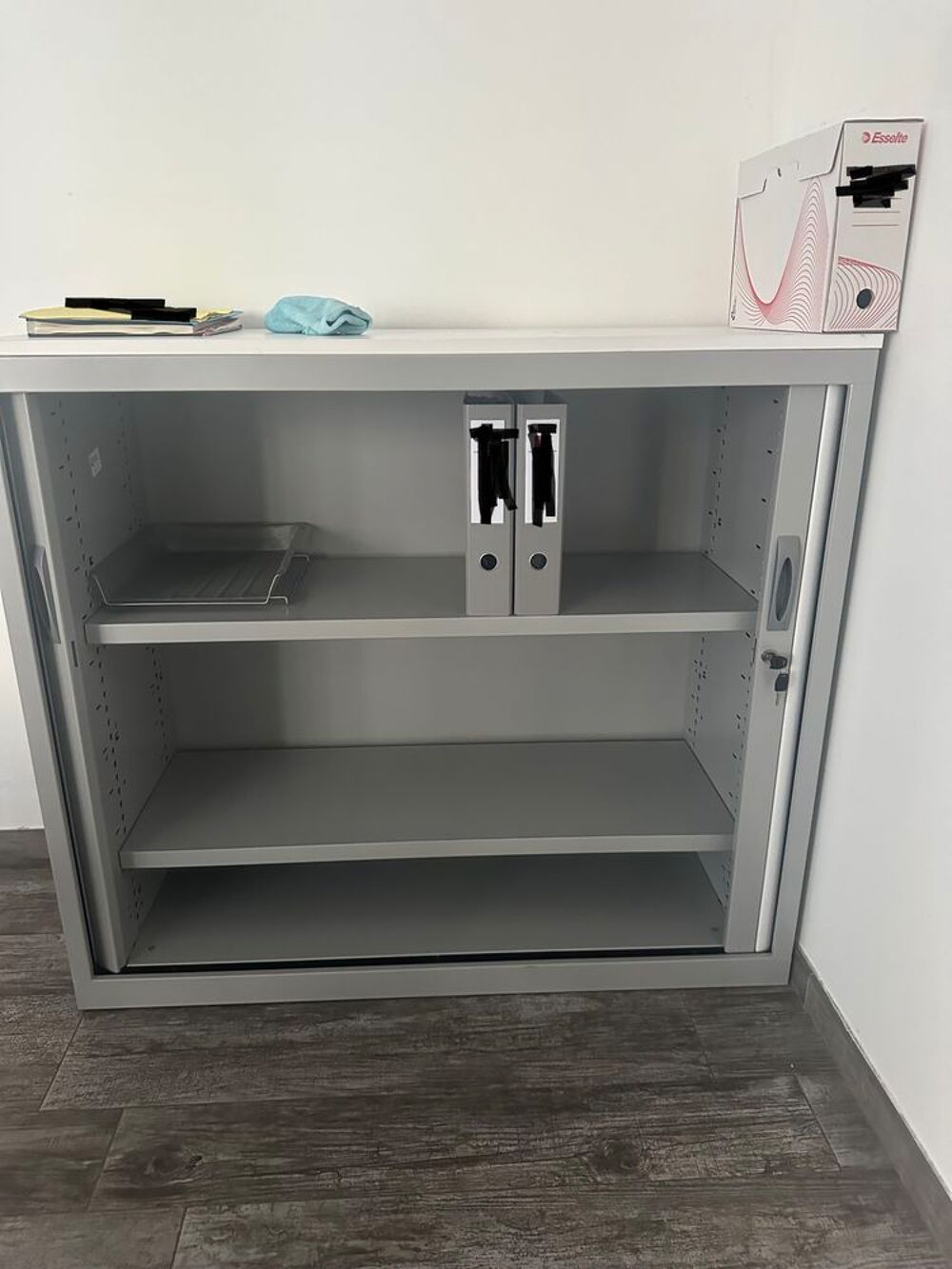 MOBILIER DE BUREAUX Meubles
