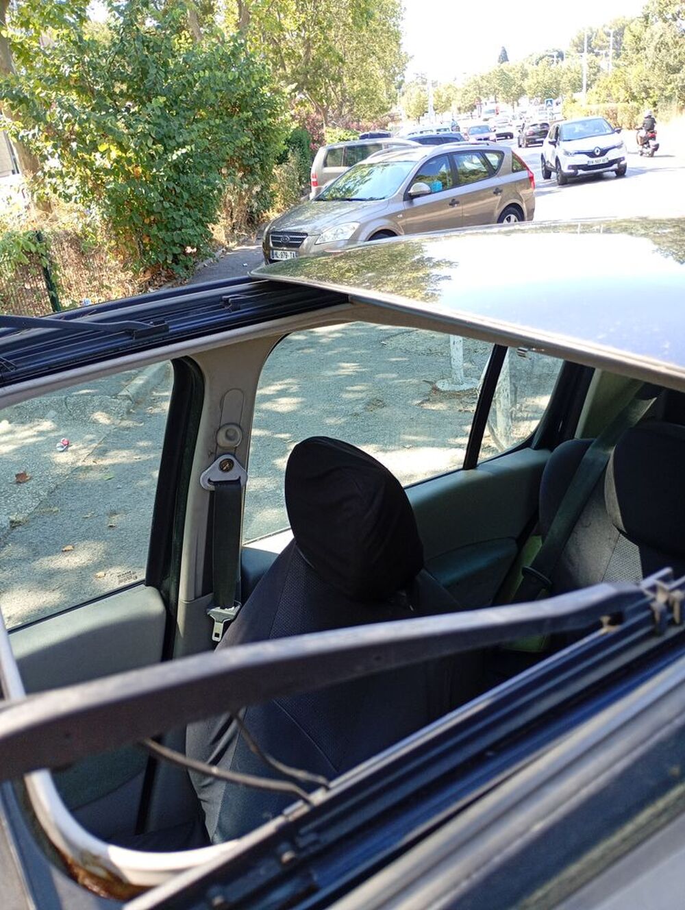 Modus 1.5 dCi 85 Cosmopolitan 2006 occasion 83200 Toulon