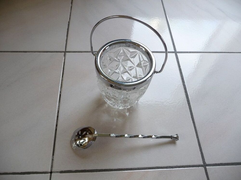 Seau &agrave; gla&ccedil;ons avec sa cuill&egrave;re ann&eacute;es 60-70 Cuisine