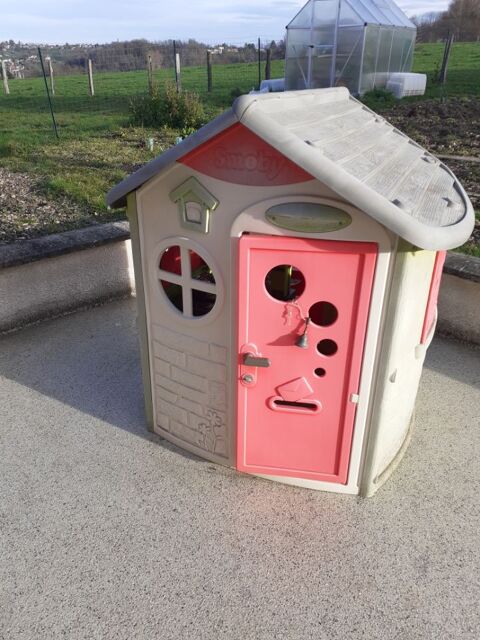 Maison Snoby enfant 40 Saint-Clair-de-la-Tour (38)