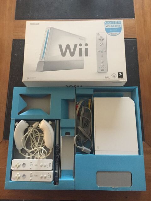 Wii blanche avec boite d'origine 80 Erquinghem-Lys (59)