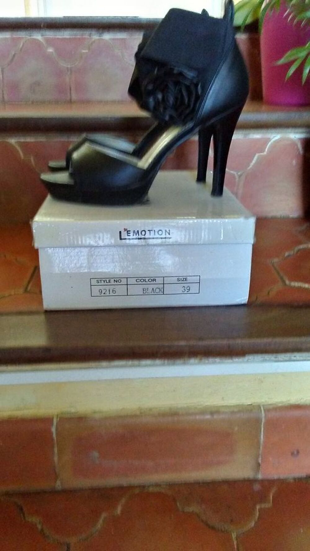Sandales noires talons hauts Chaussures