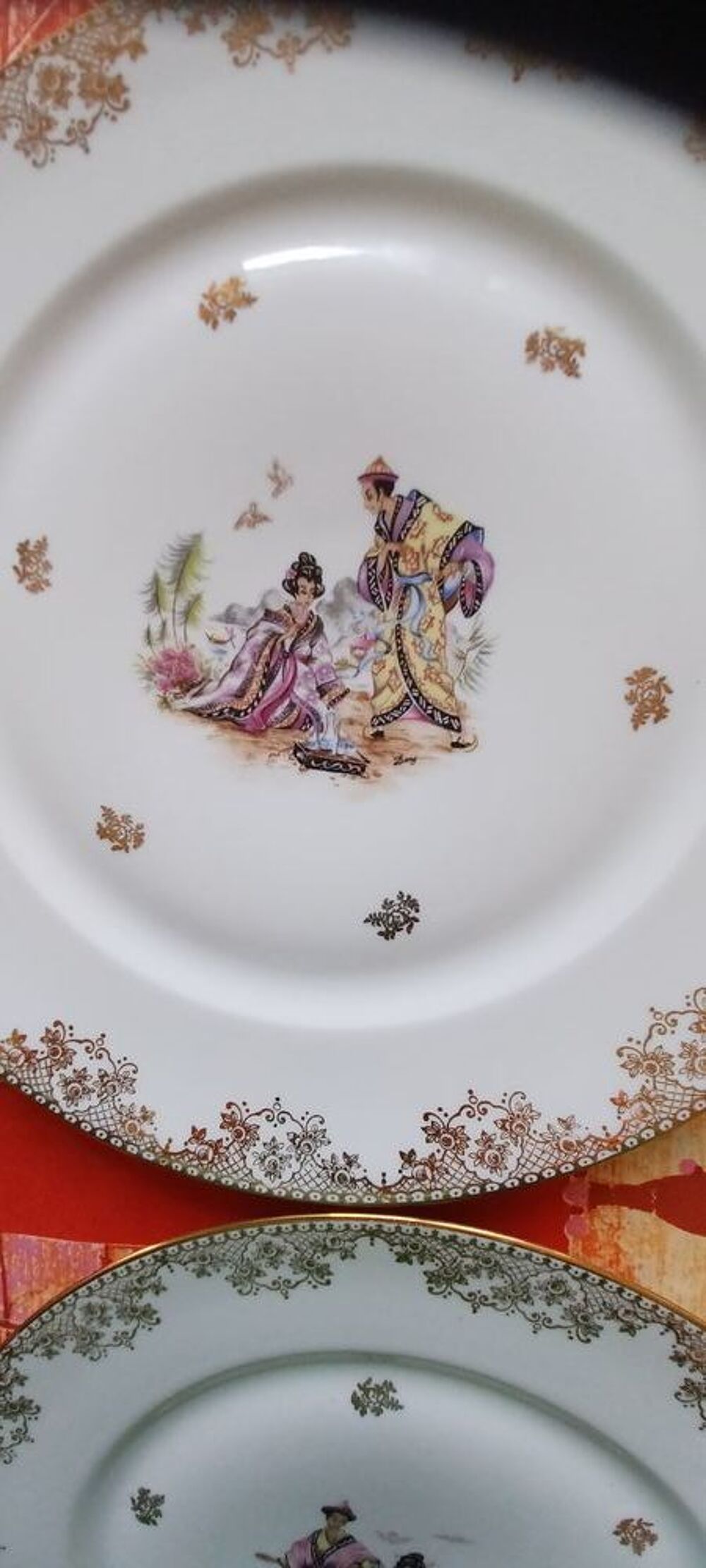 13 assiettes en porcelaine e de limoge Cuisine