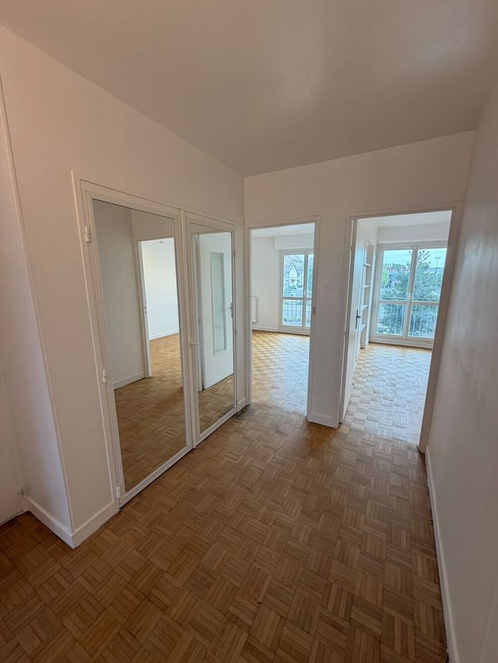 Location Appartement T3 65m² - Rénové à neuf - 2 chambres - Cave - Troyes Troyes