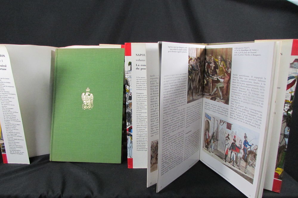S&eacute;rie de 12 volumes de la vie de Napol&eacute;on , 1970 