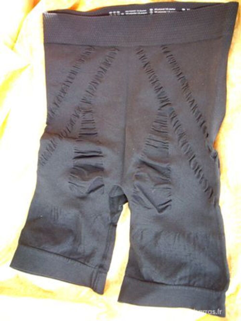 PANTY "Galbe des formes" Vêtements