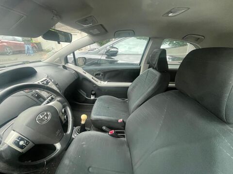 Toyota yaris 1.4 - 90 D-4D