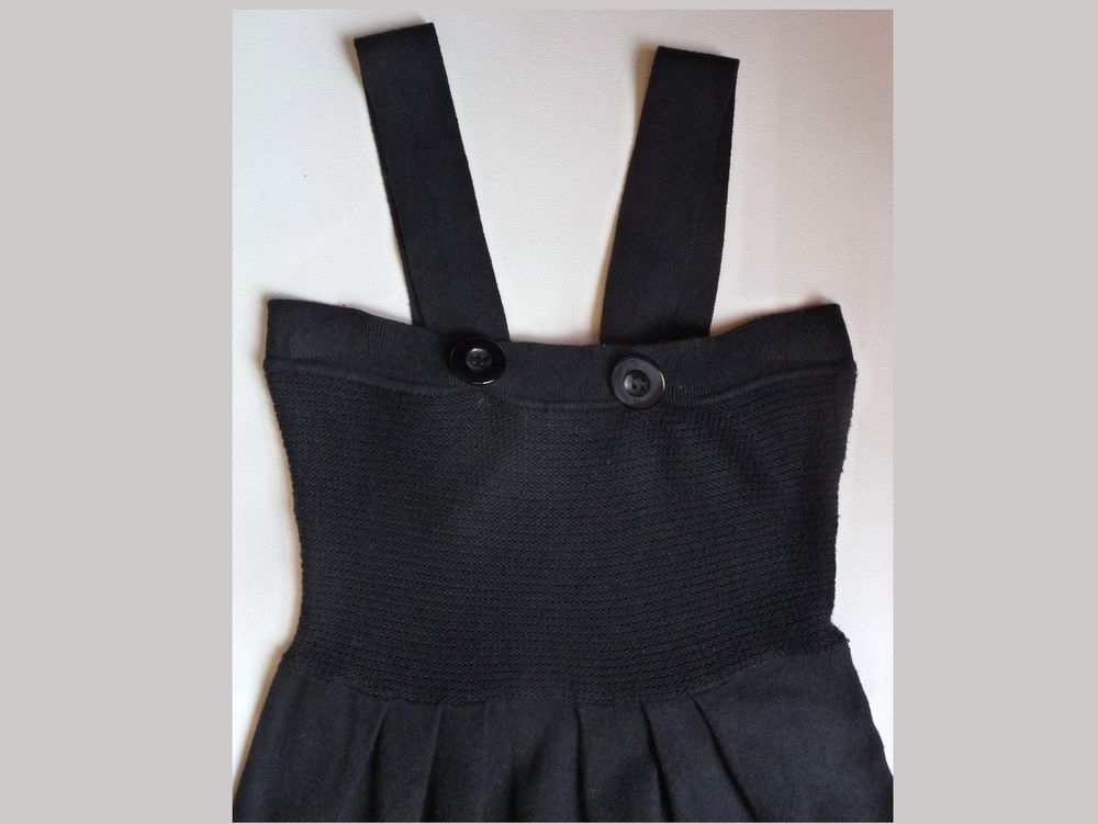 Tunique/ Top Noir Cintr&eacute; &agrave; Bretelles- Taille S- By Milla Vêtements