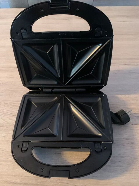 GAUFFRIER MULTIFONCTION 
3 FONCTIONS 25 Fontainebleau (77)