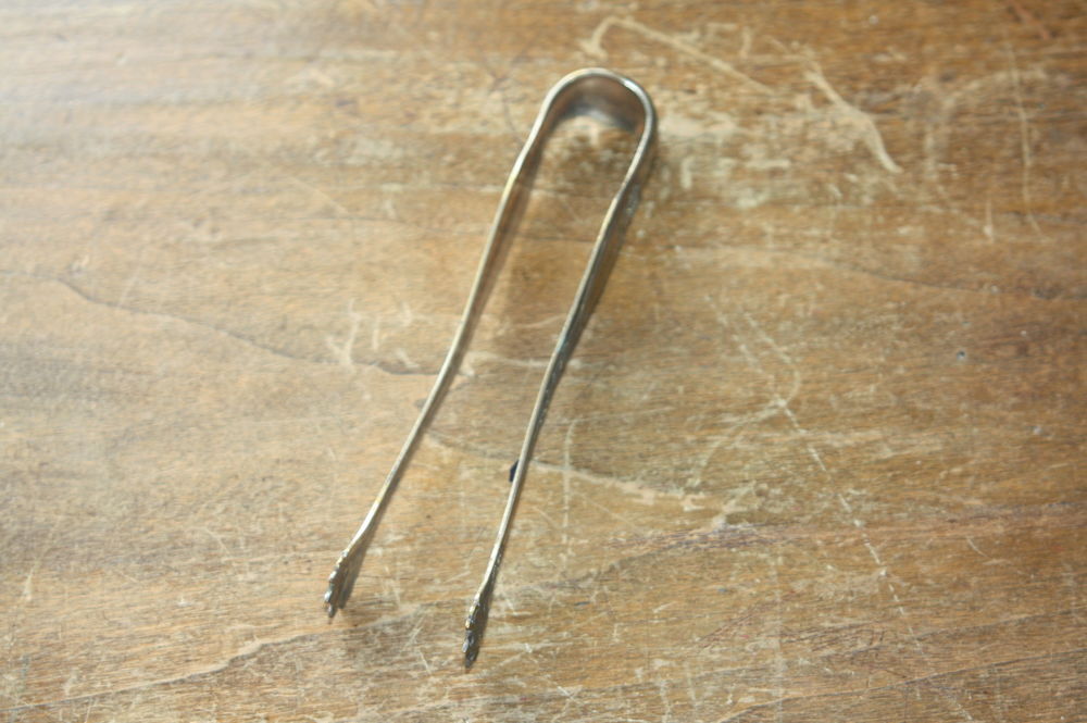 Pince &agrave; sucre m&eacute;tal argent&eacute; patte de lion Cuisine
