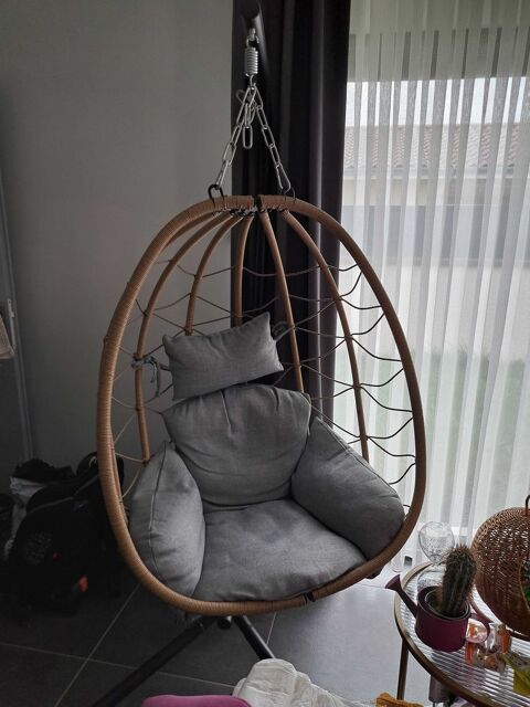 oeuf de jardin 90 Balbigny (42)