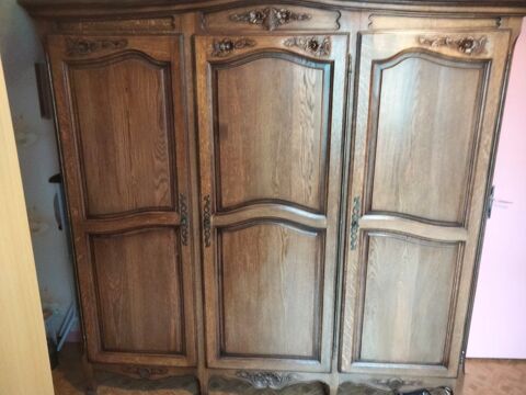 Armoire 3 portes en ch�ne 80 Vitry-le-Fran�ois (51)