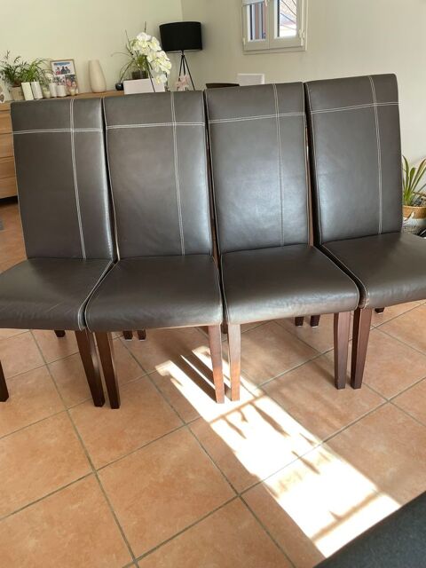 4 chaises similicuir Saint-Andiol (13)