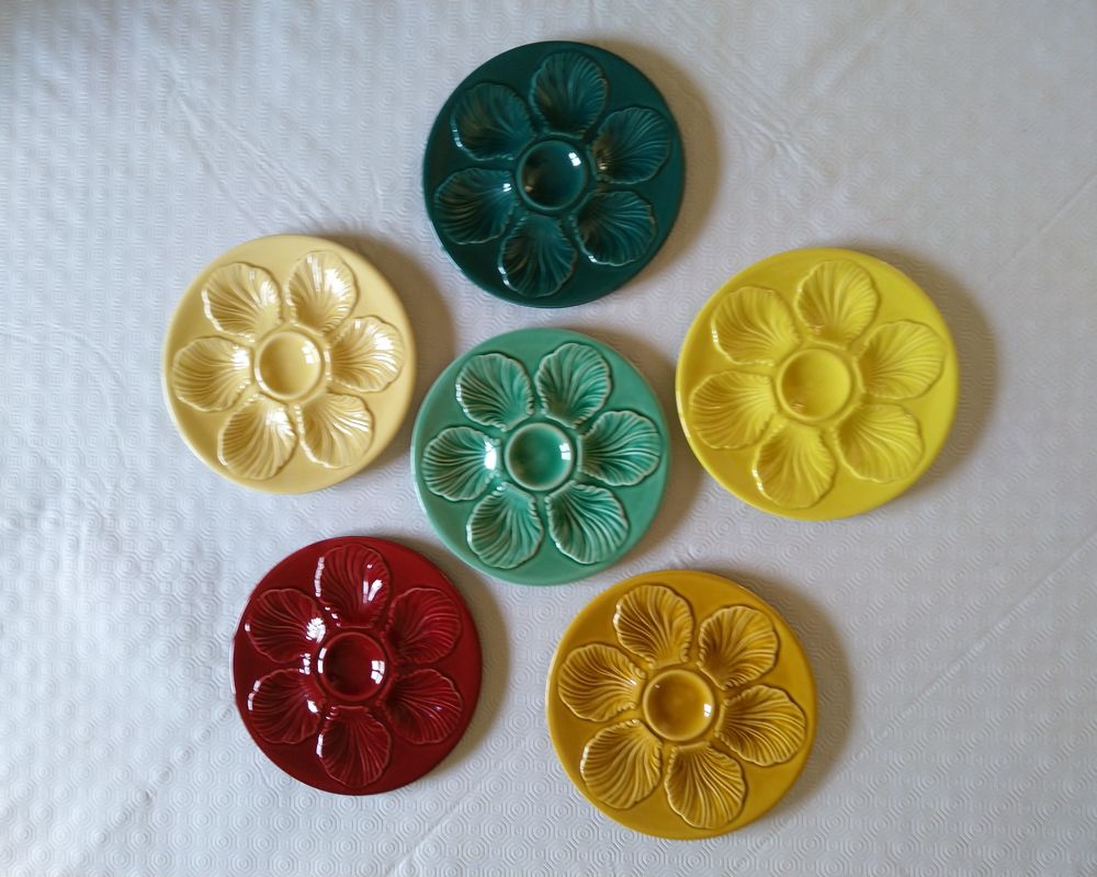 Rare ensemble multicolore de 6 assiettes &agrave; hu&icirc;tres PROCERAM
Décoration