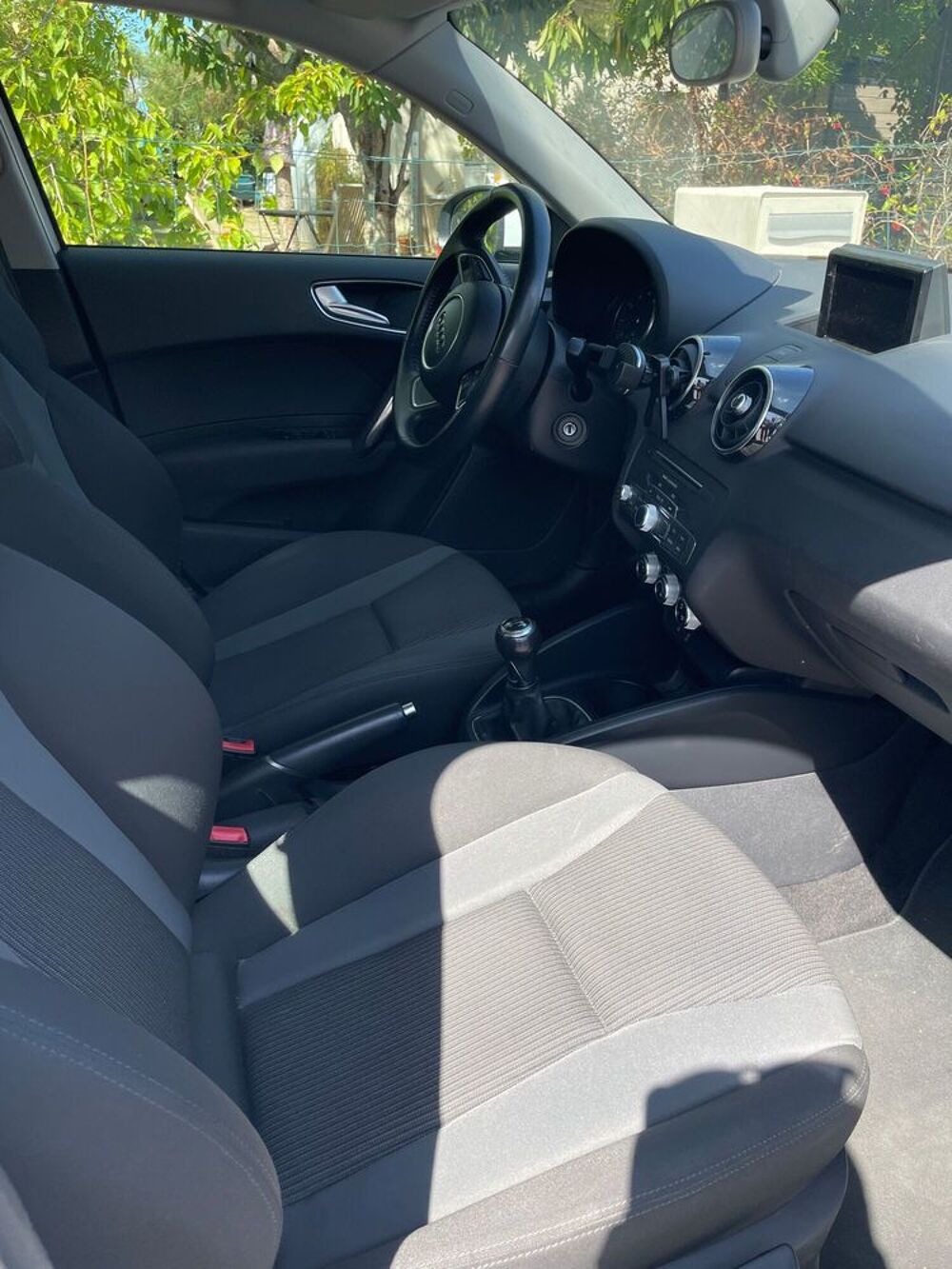 A1 Sportback 1.0 TFSI ultra 95 Ambiente 2017 occasion 35400 Parame