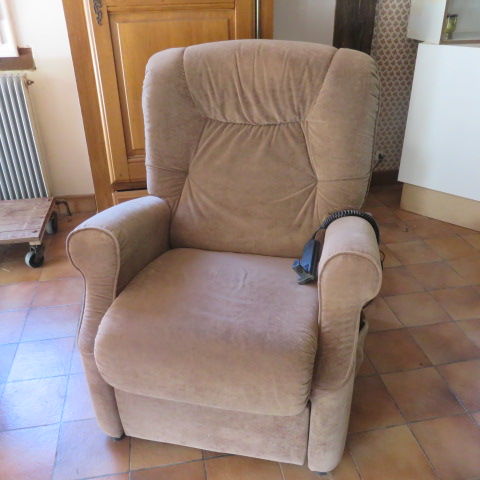 fauteuil electrique 80 Millan�ay (41)