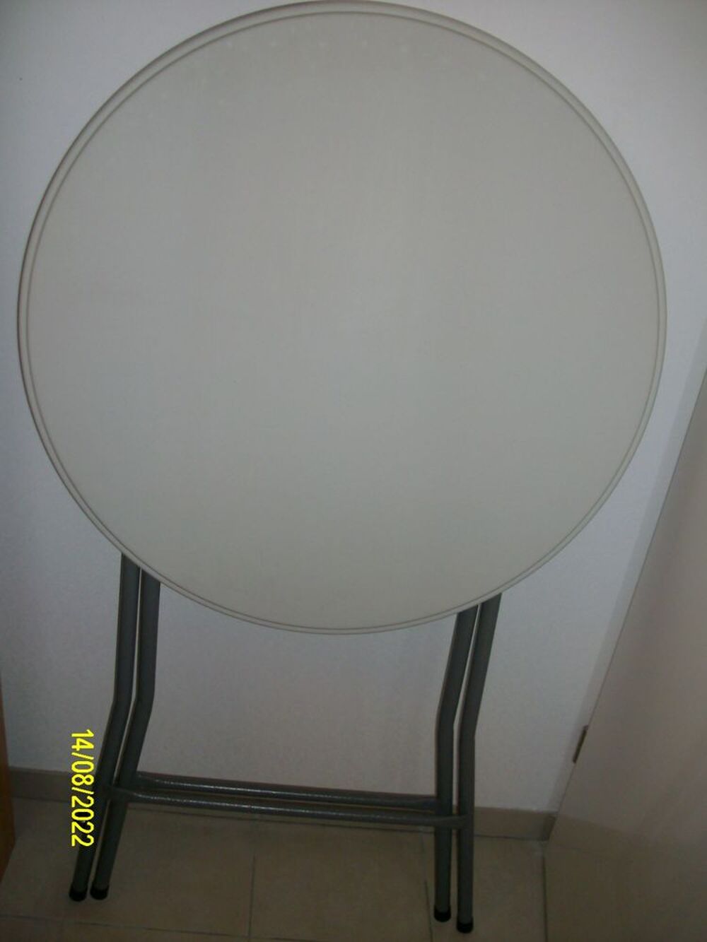TABLE HAUTE RONDE PLIABLE Meubles