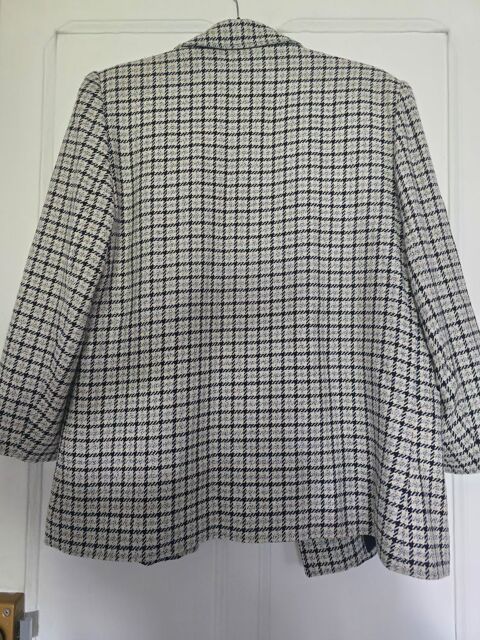 Veste blazer � rayure 45 Oloron-Sainte-Marie (64)
