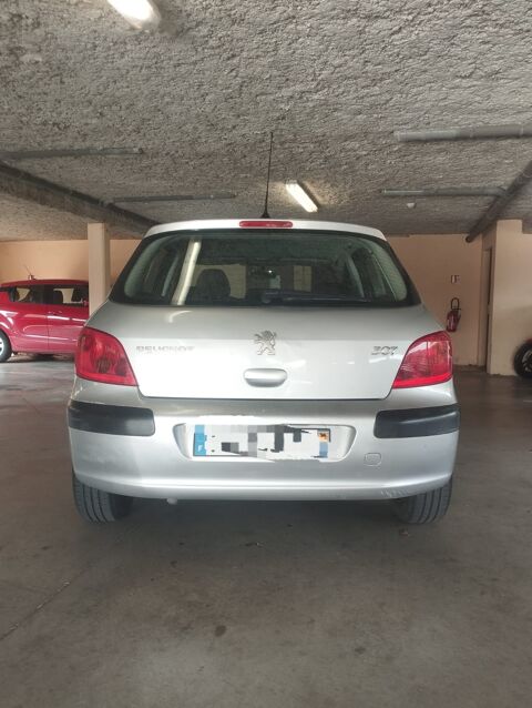 Peugeot 307 1.6i 16V XR Présence