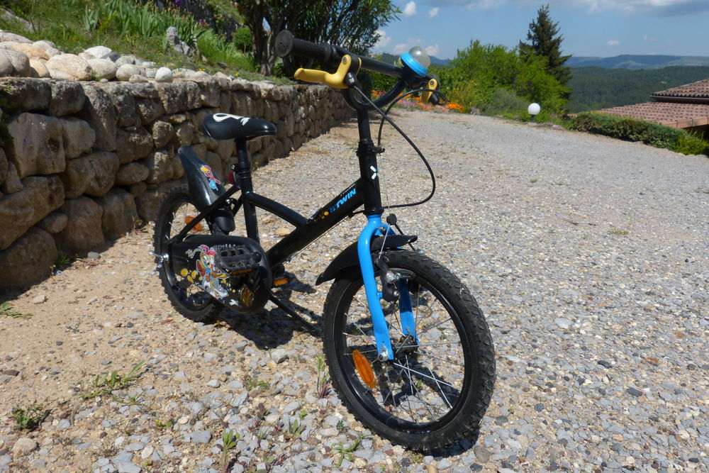 v&eacute;lo enfant B'twin Vélos