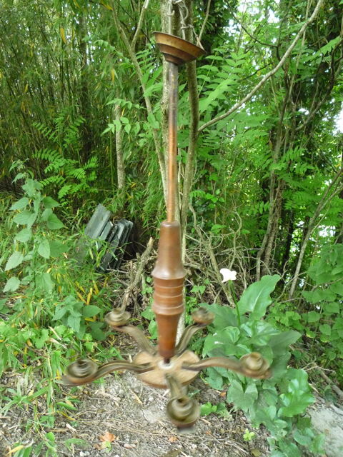 Lustre 1950
h 74cm
diam�tre 45cm 15 Castres (81)