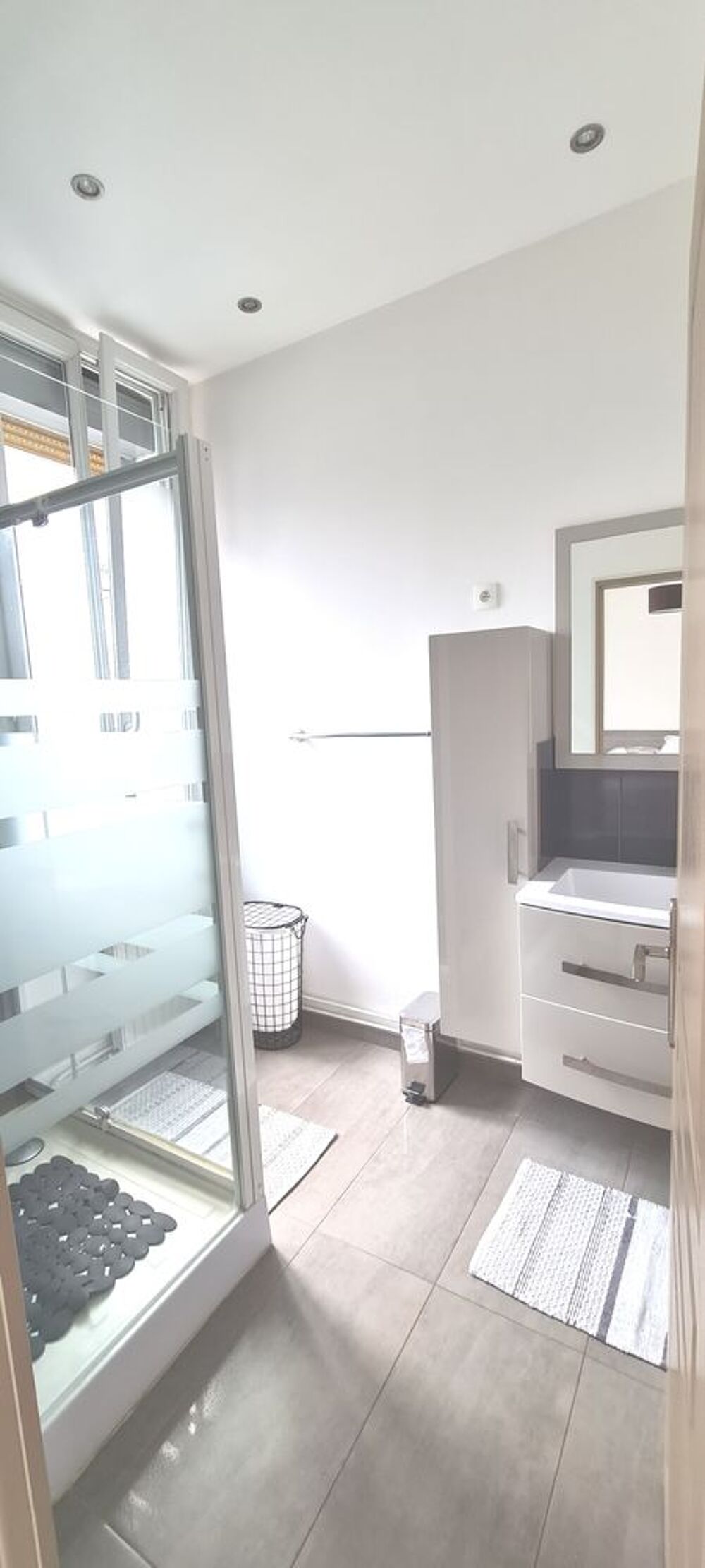 Location Appartement grand  F2   confort  calme  meublé toutes charges comprises Reims