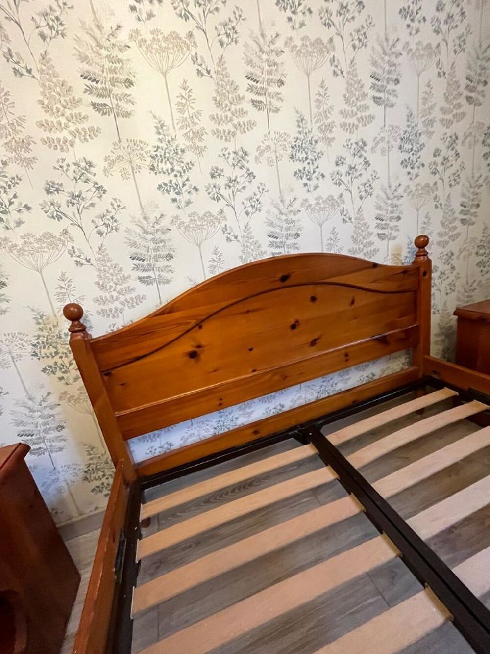 Chambre compl&egrave;te une personne en PIN MASSIF Meubles