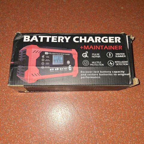 Chargeur 12 V batterie voiture moto 35 Paris 9 (75)