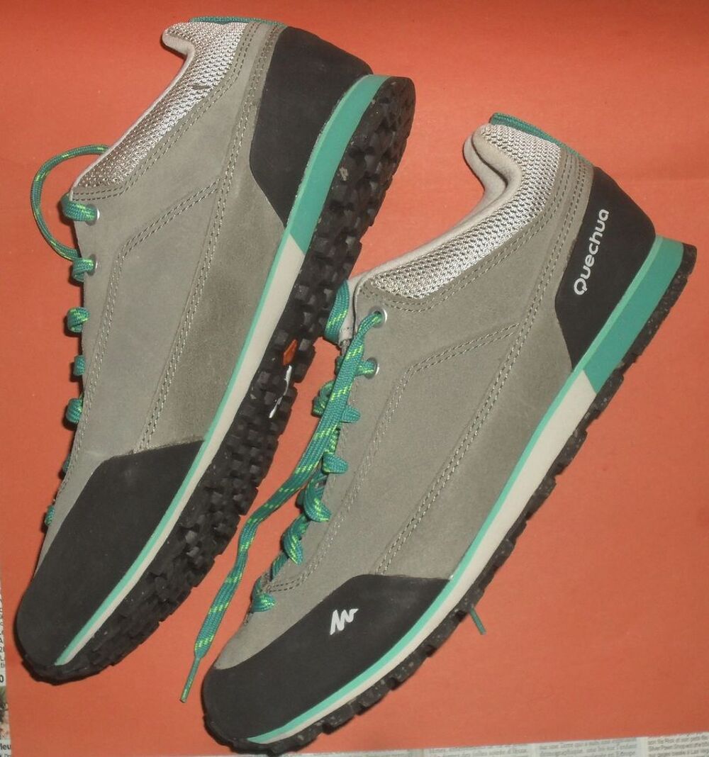Chaussures de marche Quechua Taille 40. Sports