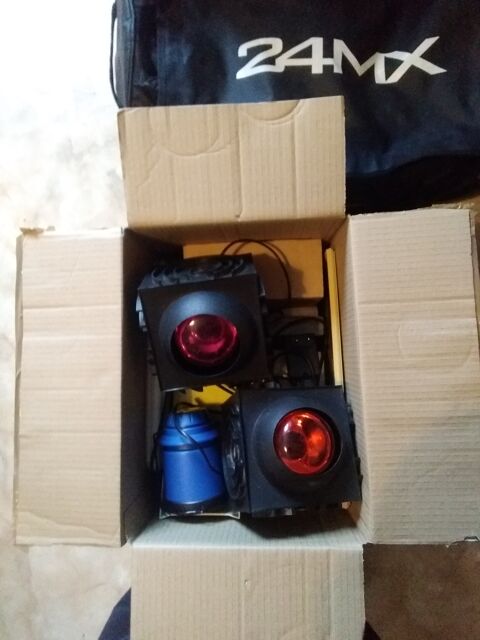 Lot.carton de 9.300kg de telephonie et divers 60 Crolles (38)