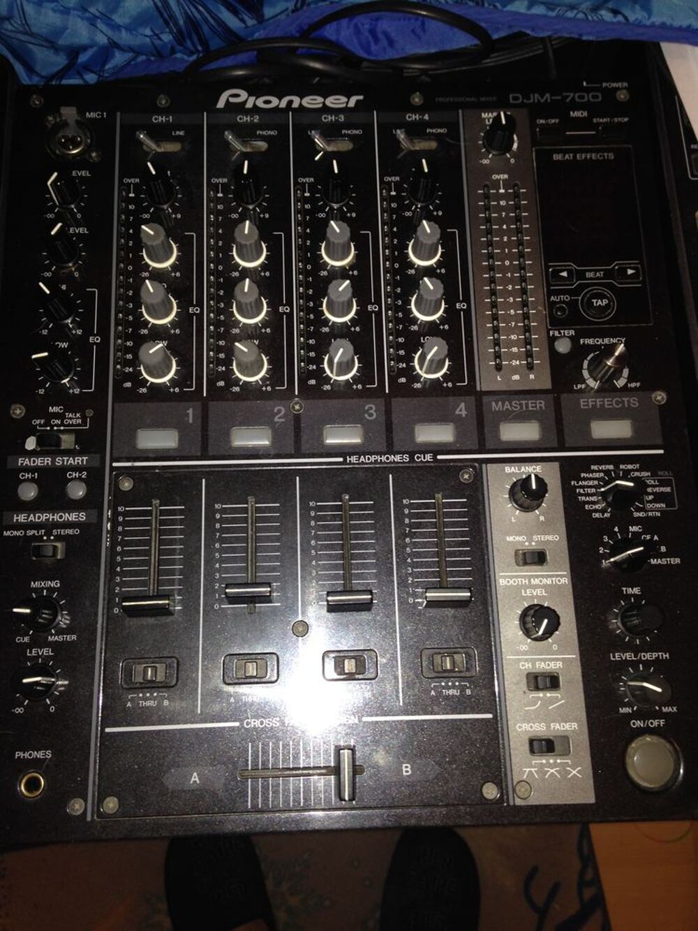  Table de mixage DJm 700 pioneer Instruments de musique