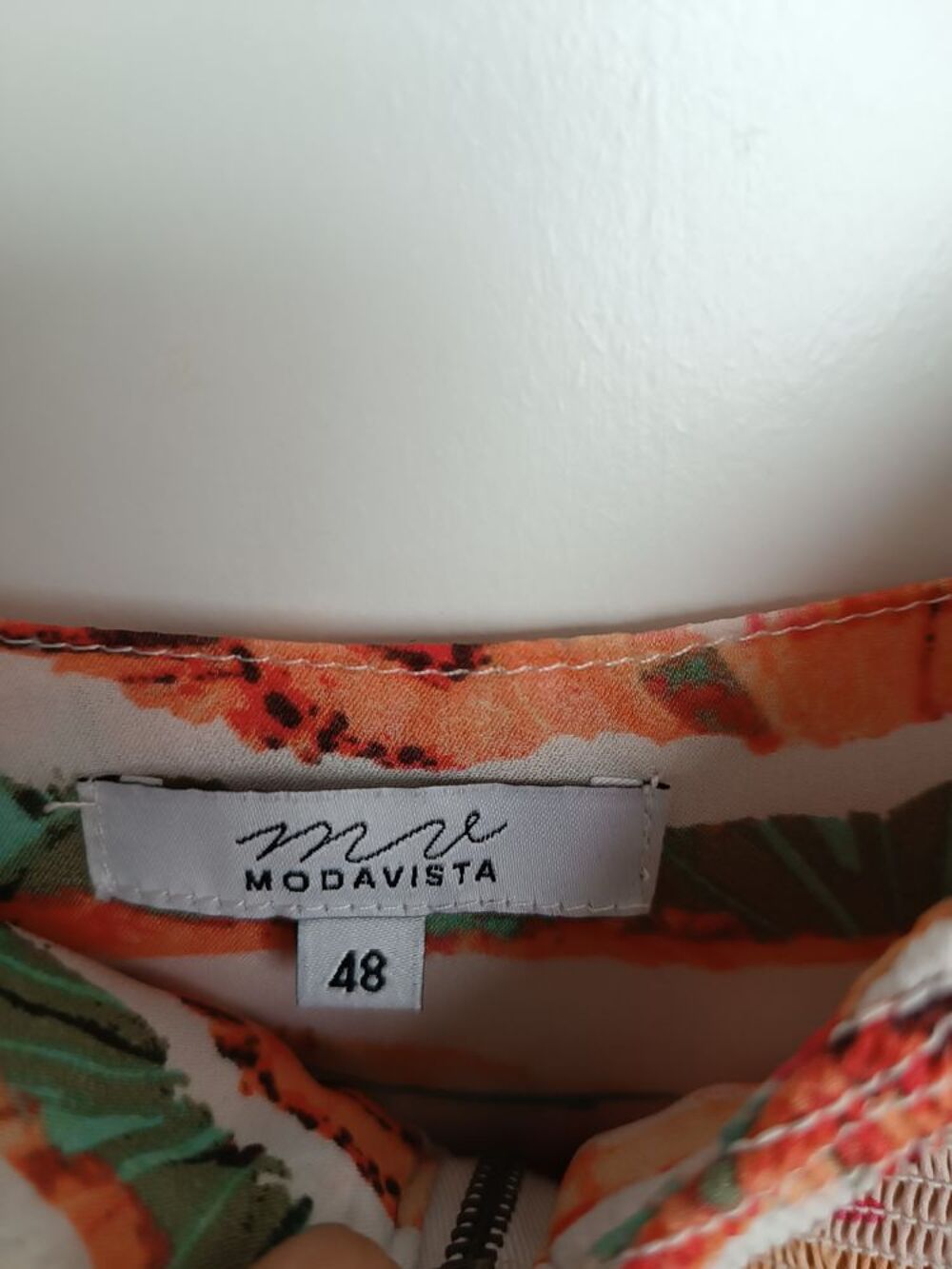 Jolie robe 46/48 Vêtements