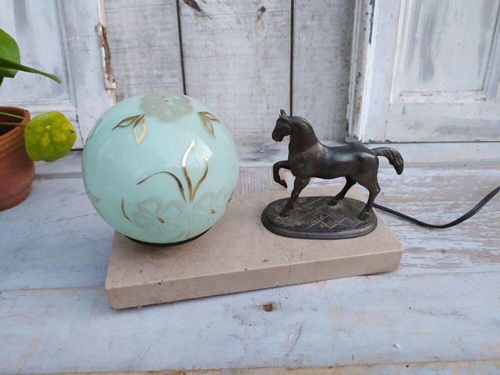 Lampe Veilleuse Cheval Globe Art D&eacute;co Style Vintage Décoration