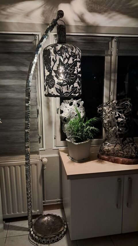 Lampadaire m�tal motifs feuillage Avion (62)