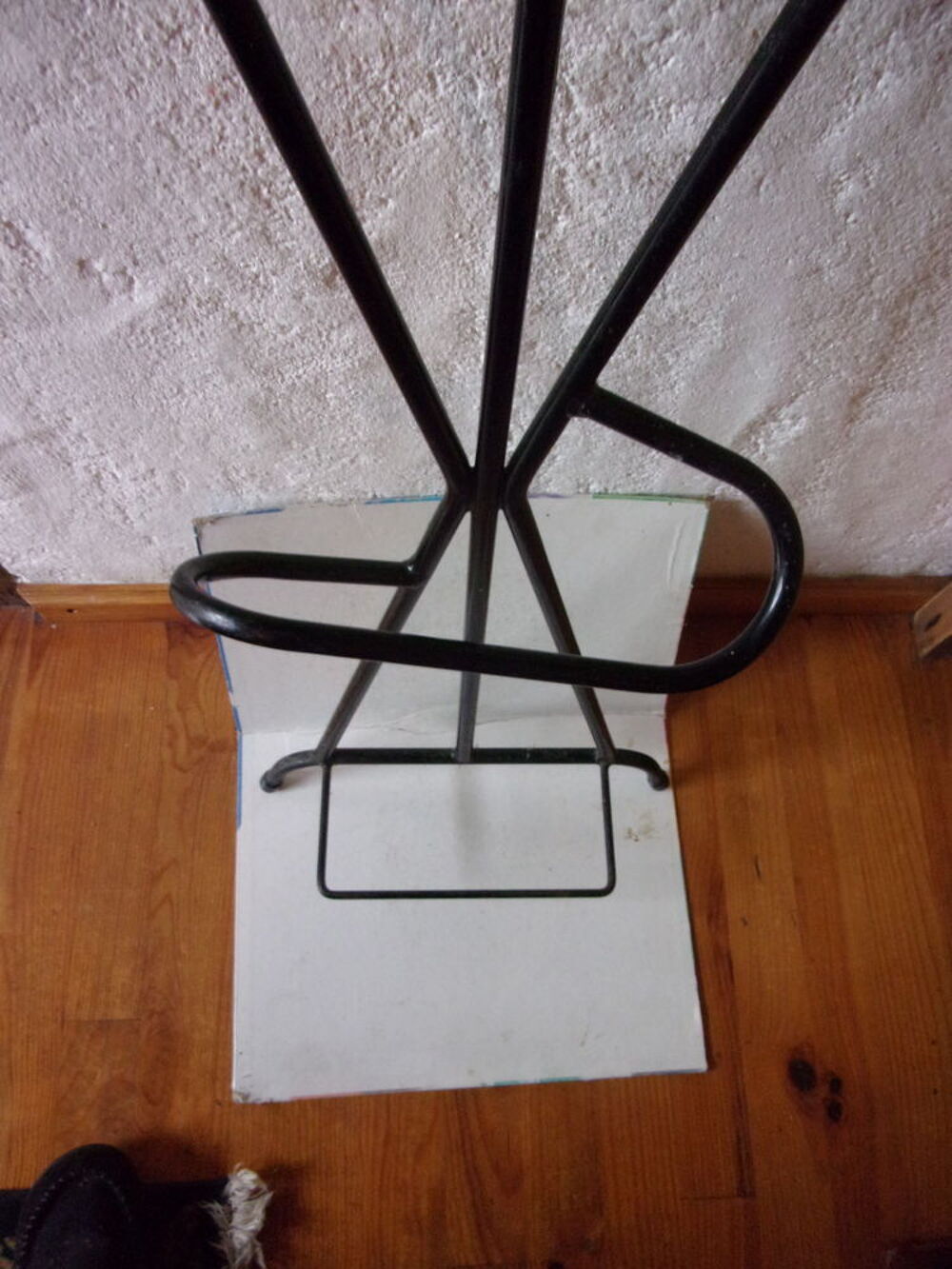 Porte manteau tubulaire de Roger F&eacute;raud -1950- Meubles