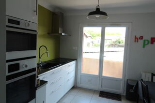  Appartement à louer 3 pièces 64 m²