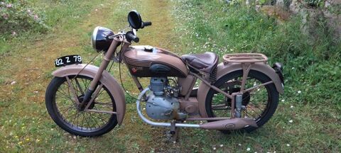 Moto DIVERS 1952 occasion Ste Pezenne 79000
