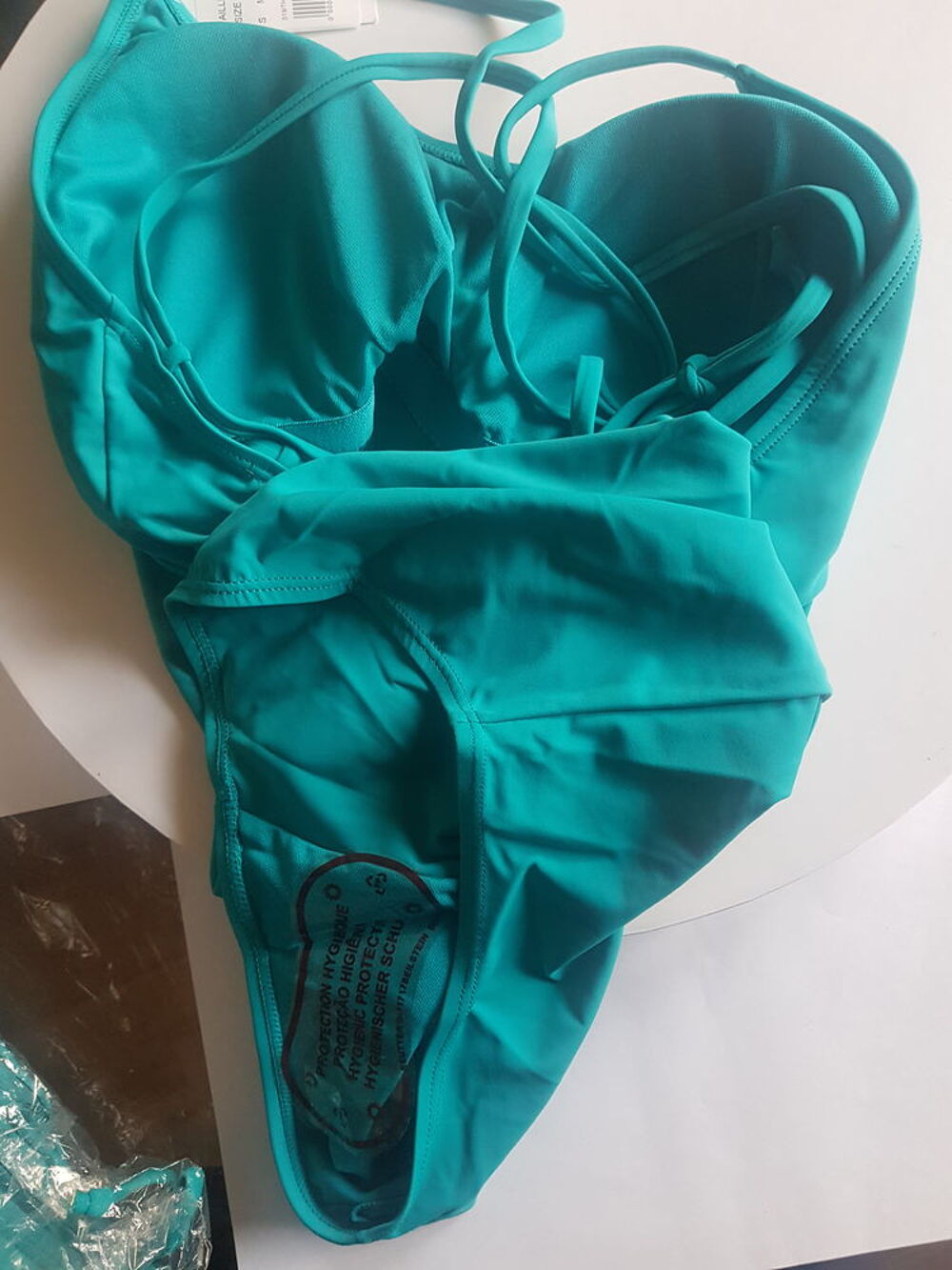 MAILLOT DE BAIN 1 PIECE TAILLE L _ COULEUR TURQUOISE _ NEUF Vêtements