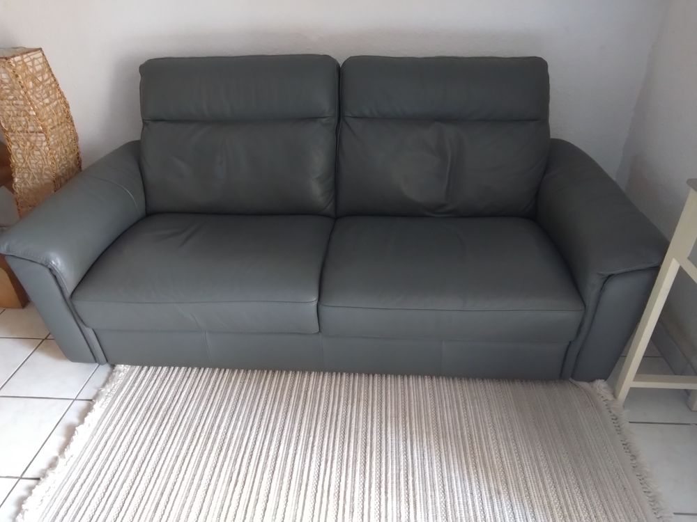 Canap&eacute; poltronesofa cuir Meubles