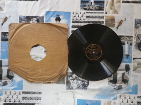 Tino ROSSI No�l en mer / Venise et Bretagne Vynil 78T 8 Bubry (56)