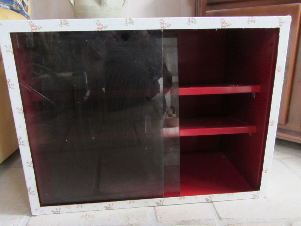 Armoire &agrave; pharmacie professionnelle (vitres en verre teint&eacute;) Meubles