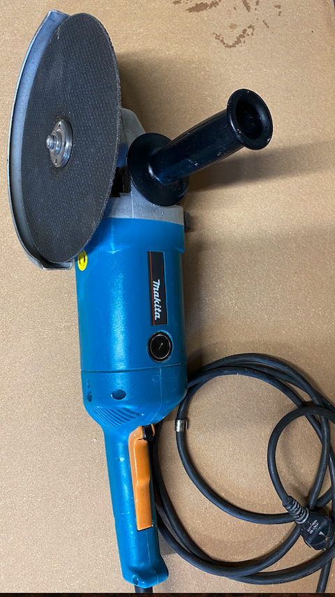 Meuleuse / Disqueuse Makita 230mm 100 Morires-ls-Avignon (84)