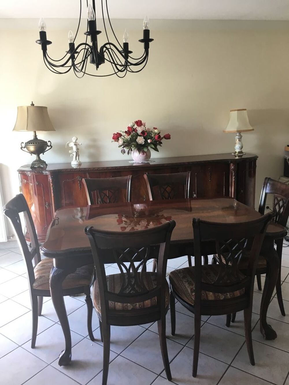 Salle &agrave; manger en acajou Meubles