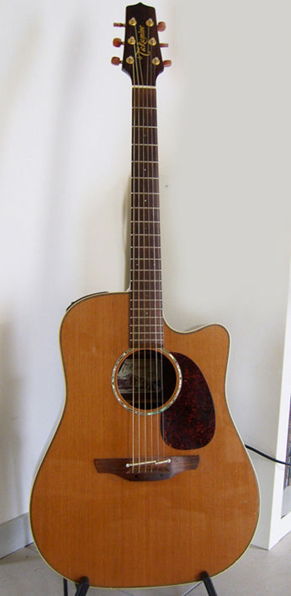 guitare folk &eacute;lectro-acoustique Takamine Instruments de musique