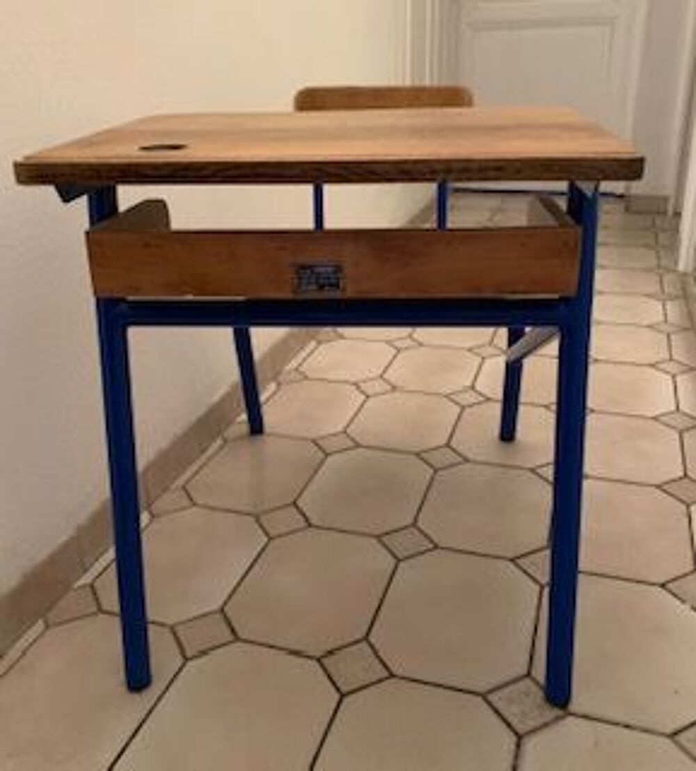 bureau &eacute;colier vintage r&eacute;nov&eacute; thermolaqu&eacute; Mobilier enfants