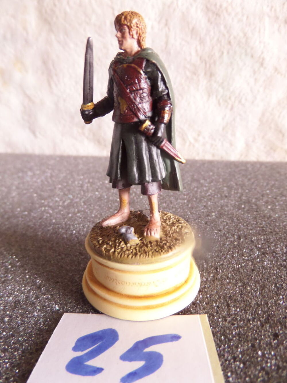 coffret de figurines LE SEIGNEUR DES ANNEAUX 