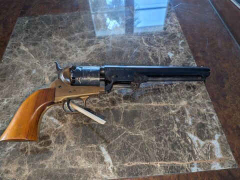 Revolver Uberti Colt 1851 navy reb nord de luxe calibre 36 Tournefeuille (31)