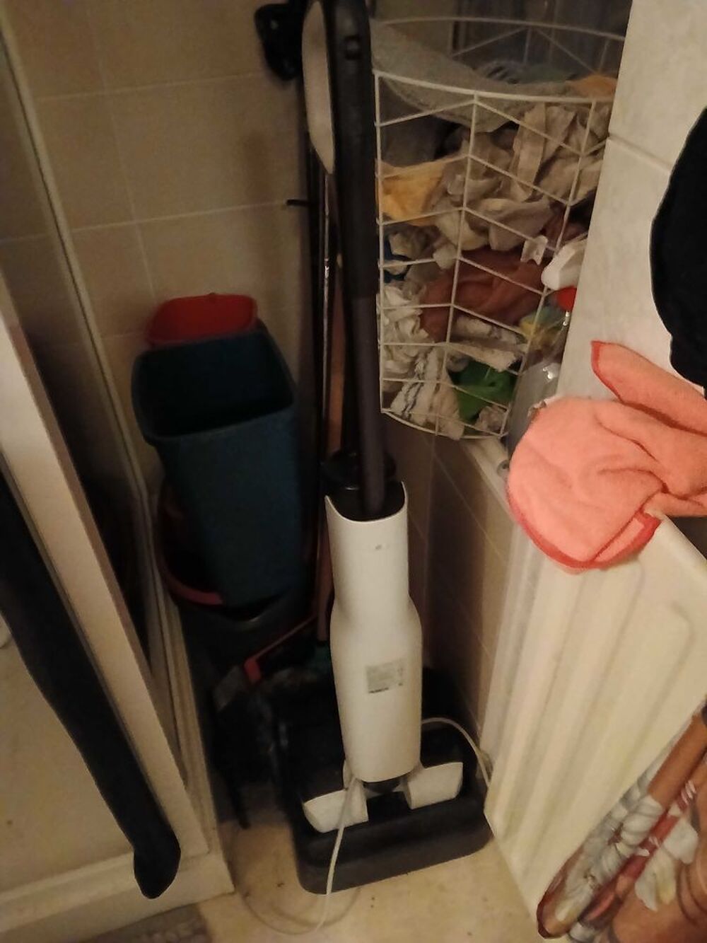 aspirateur laveur parlant Electroménager